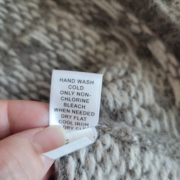 ☀️Banana Republic Wool Blend Pattern Double Breasted Cardigan - Picture 10 of 12